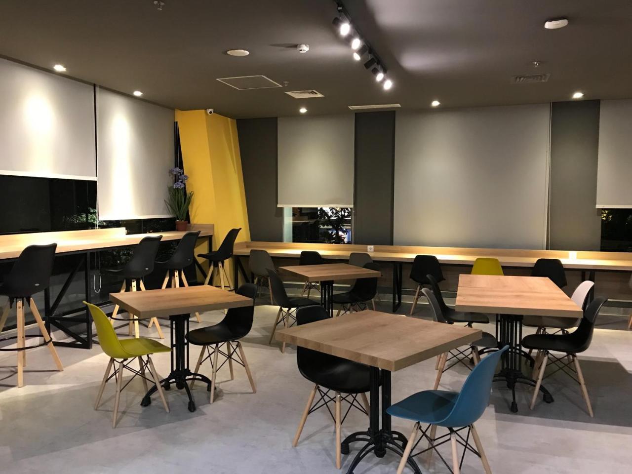 Ibis Budget Surabaya Diponegoro Exterior photo